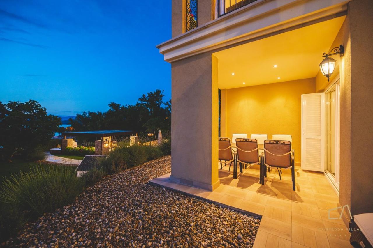 Luxury Apartments Villa Luce Malinska Eksteriør bilde
