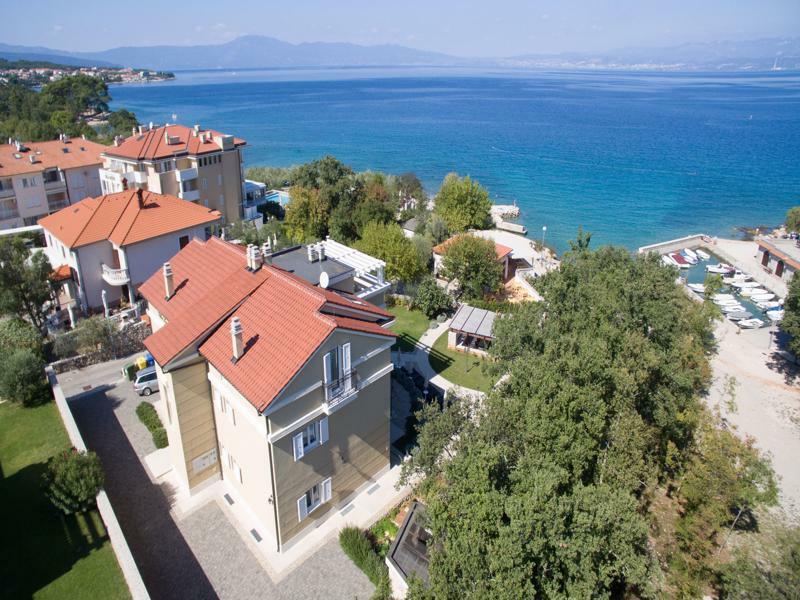 Luxury Apartments Villa Luce Malinska Eksteriør bilde
